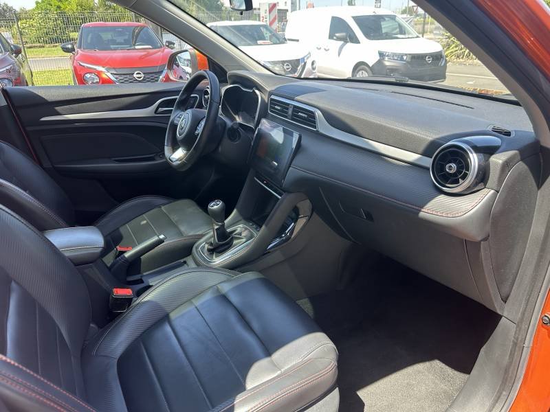 MG ZS - Photo 15