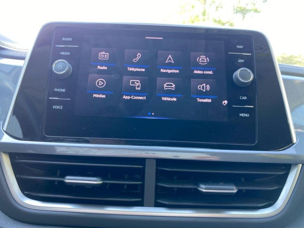 Volkswagen T-Roc - Photo 16