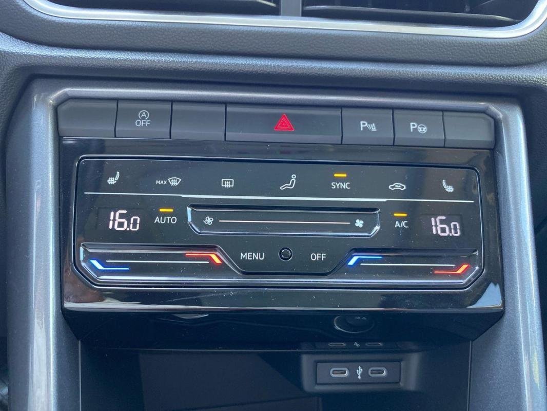 Volkswagen T-Roc - Photo 19