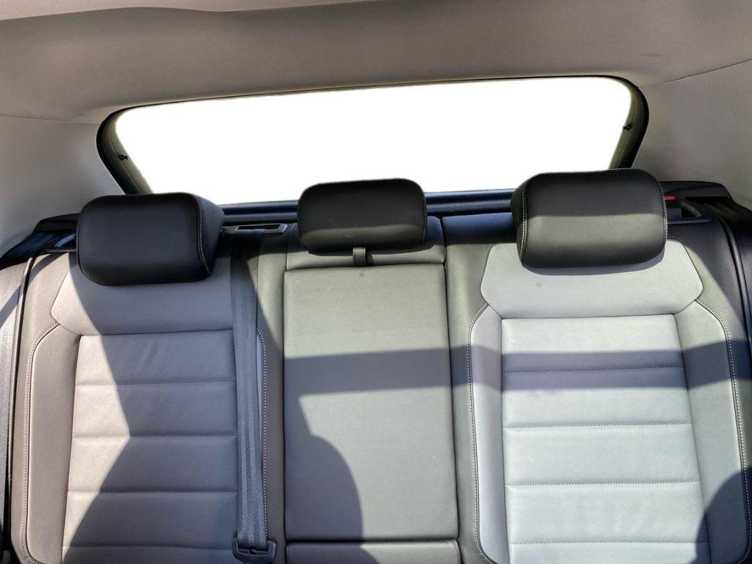 Volkswagen T-Roc - Photo 22