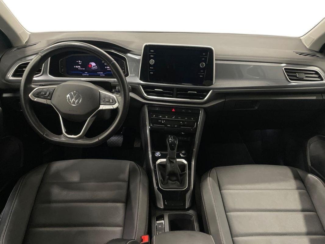 Volkswagen T-Roc - Photo 26