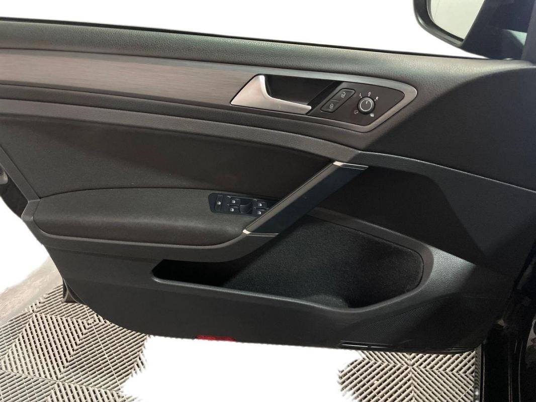 Volkswagen Golf - Photo 15