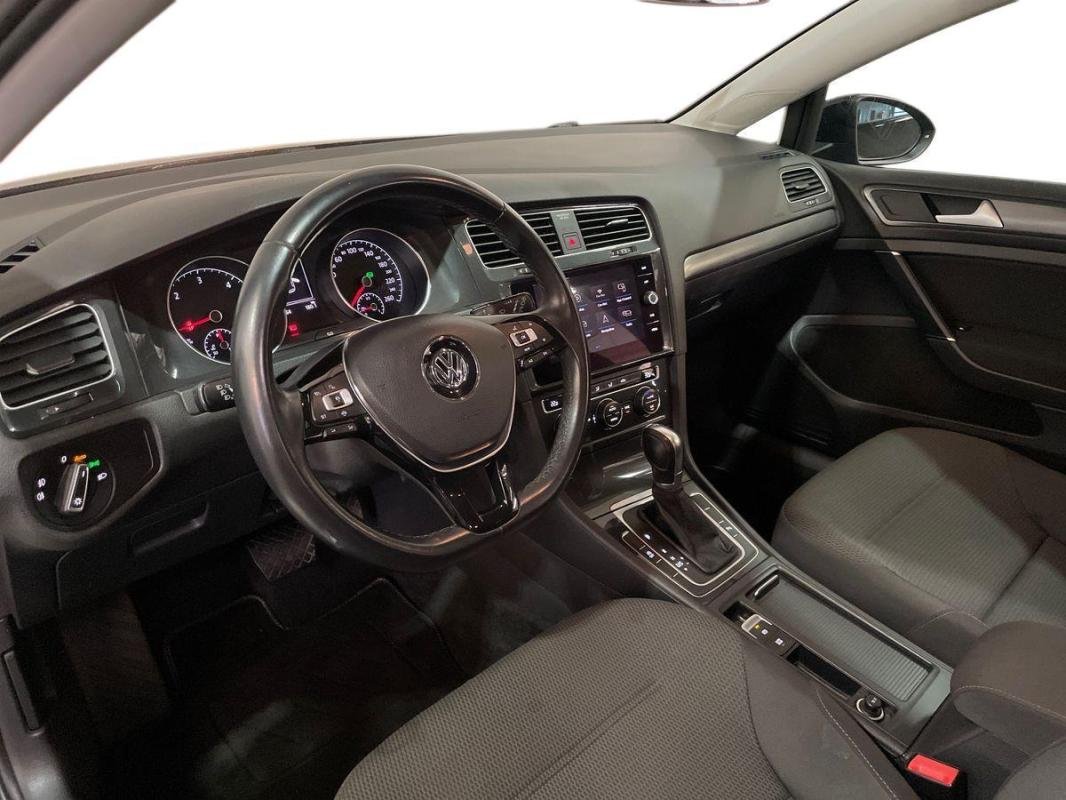 Volkswagen Golf - Photo 9