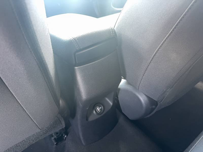 Kia Stonic - Photo 23