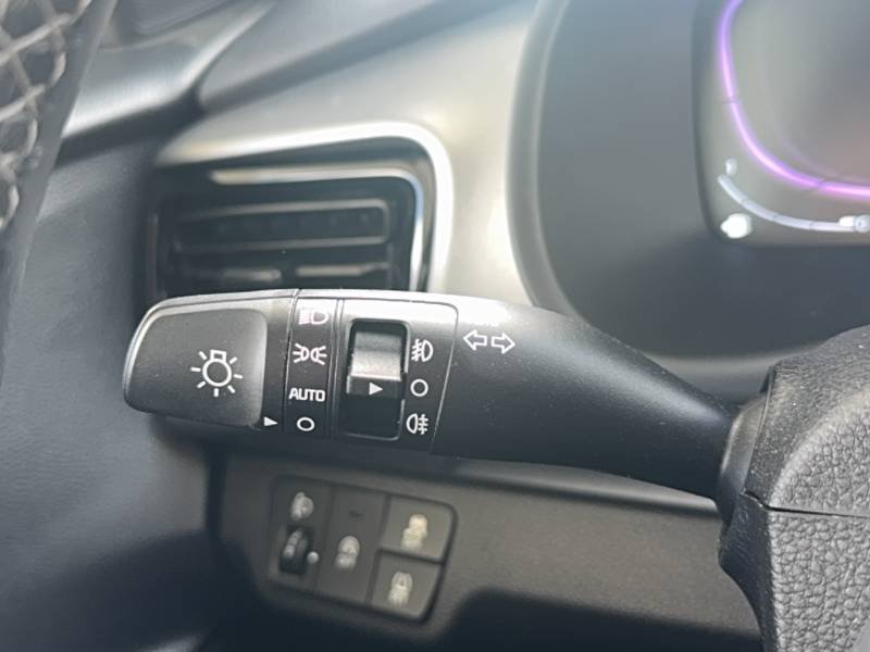 Kia Stonic - Photo 32