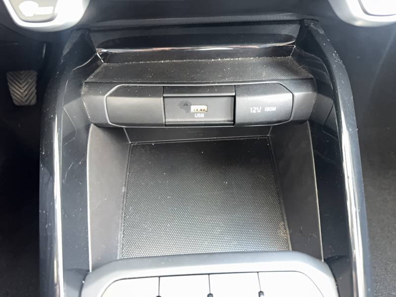 Kia Stonic - Photo 39