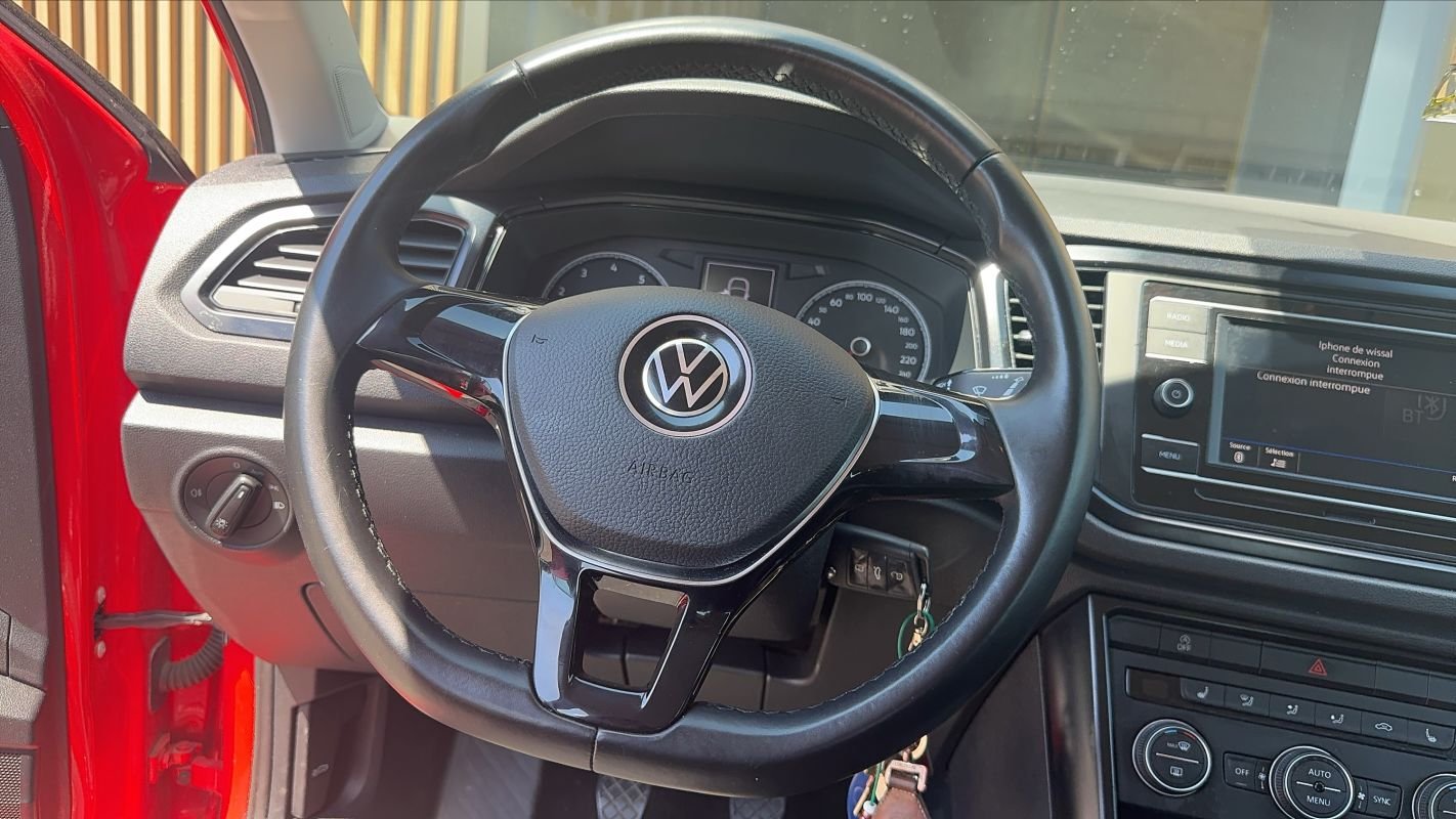 Volkswagen T-Roc - Photo 22
