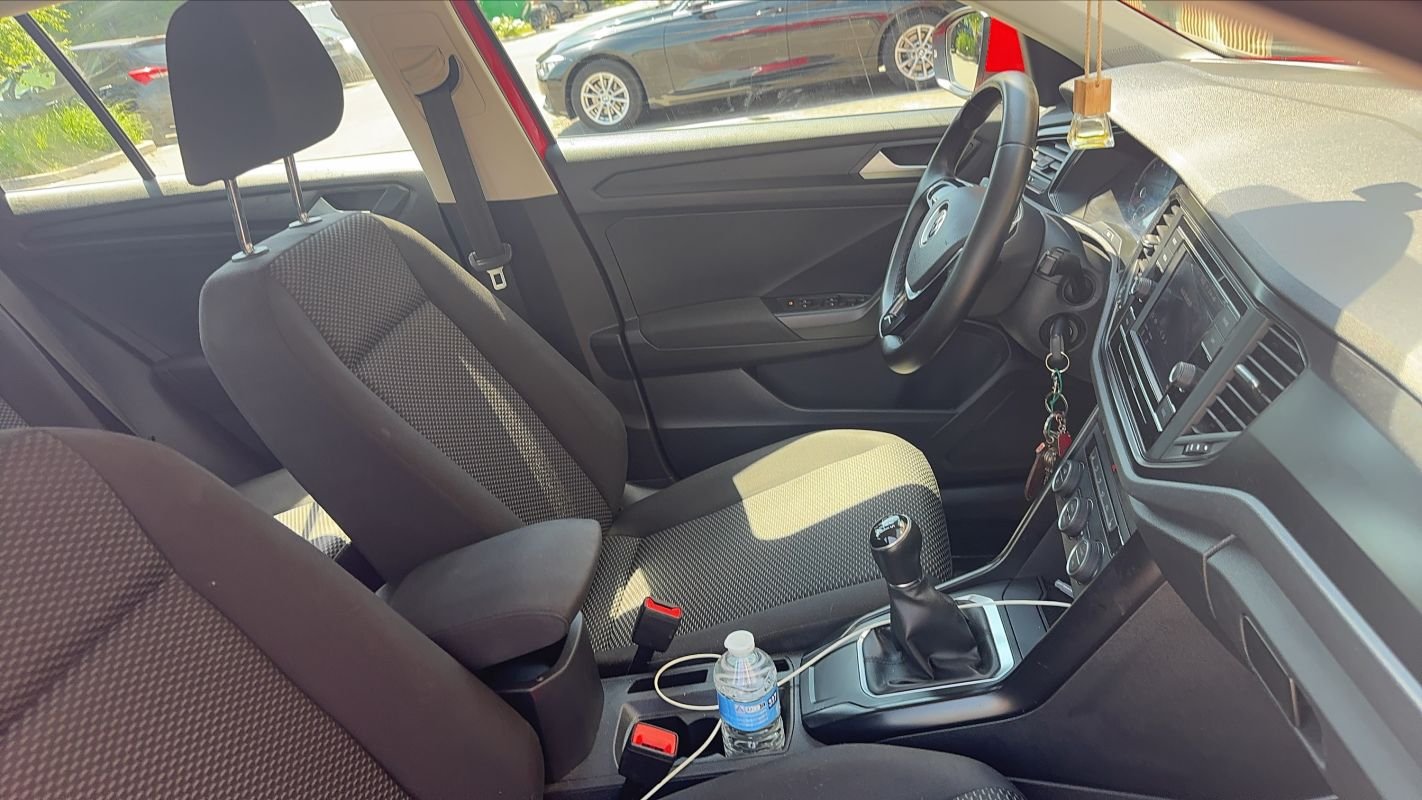 Volkswagen T-Roc - Photo 27