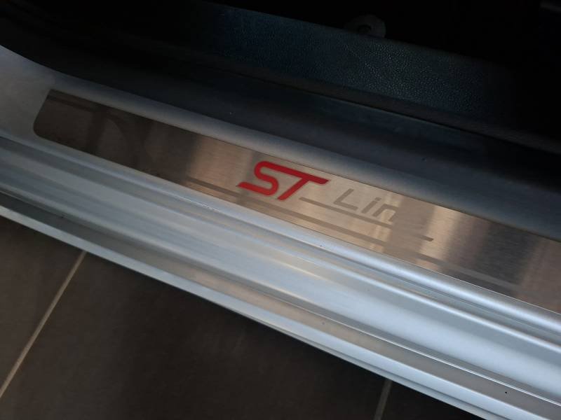 Ford Focus - Photo 17