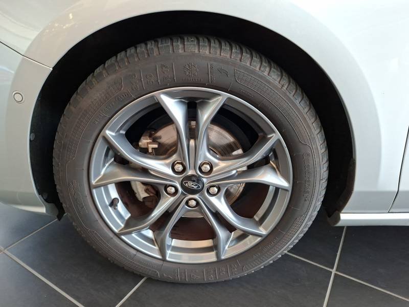 Ford Focus - Photo 9