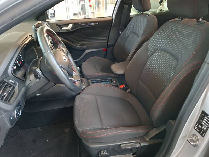 Ford Focus - Photo 10