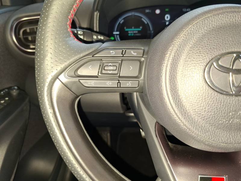 Toyota Yaris - Photo 14