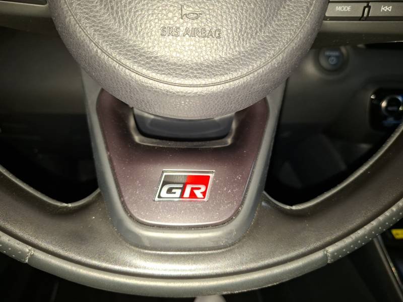 Toyota Yaris - Photo 16