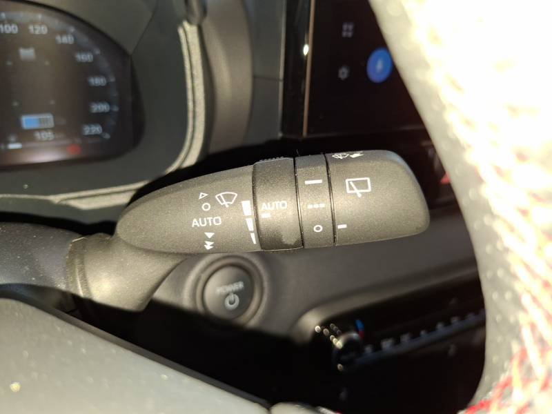 Toyota Yaris - Photo 18