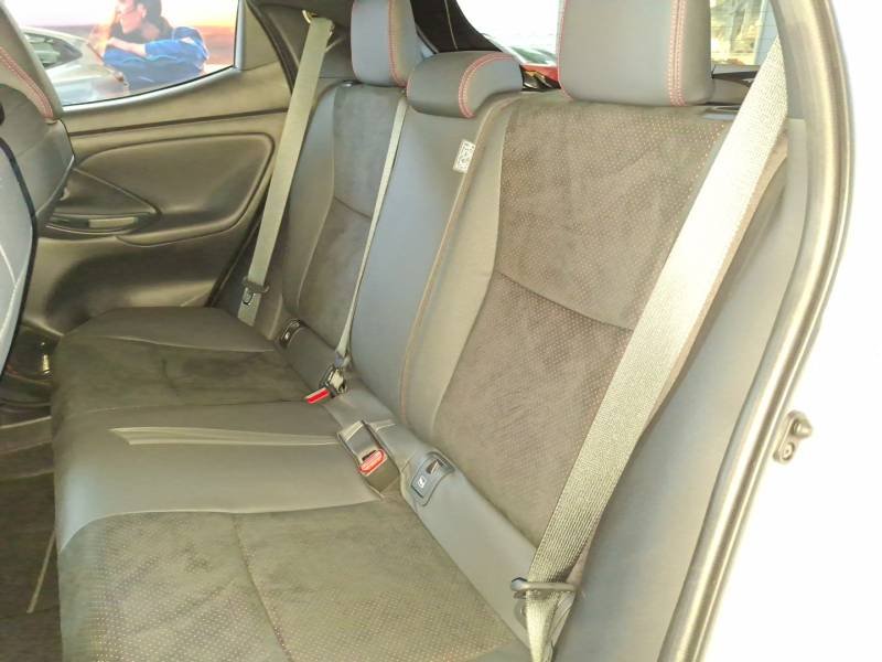 Toyota Yaris - Photo 35