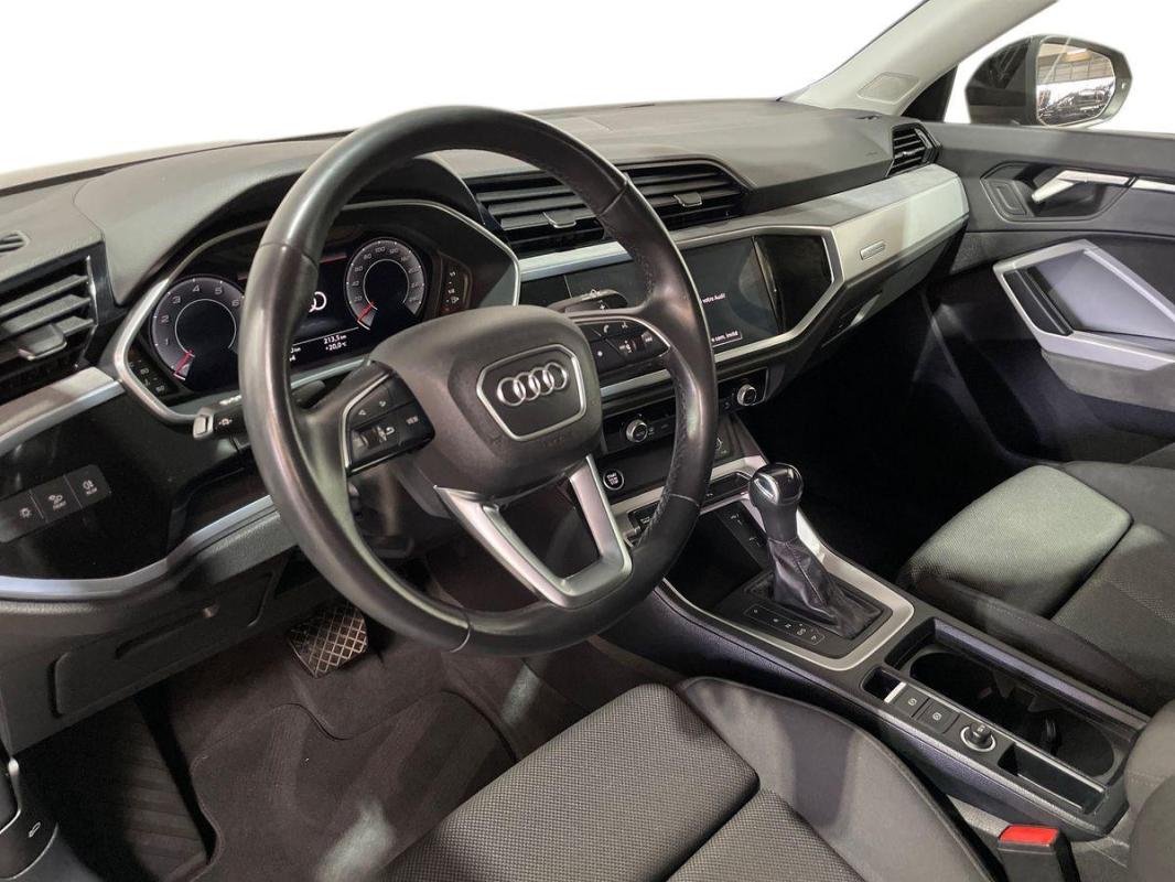 Audi Q3 - Photo 8