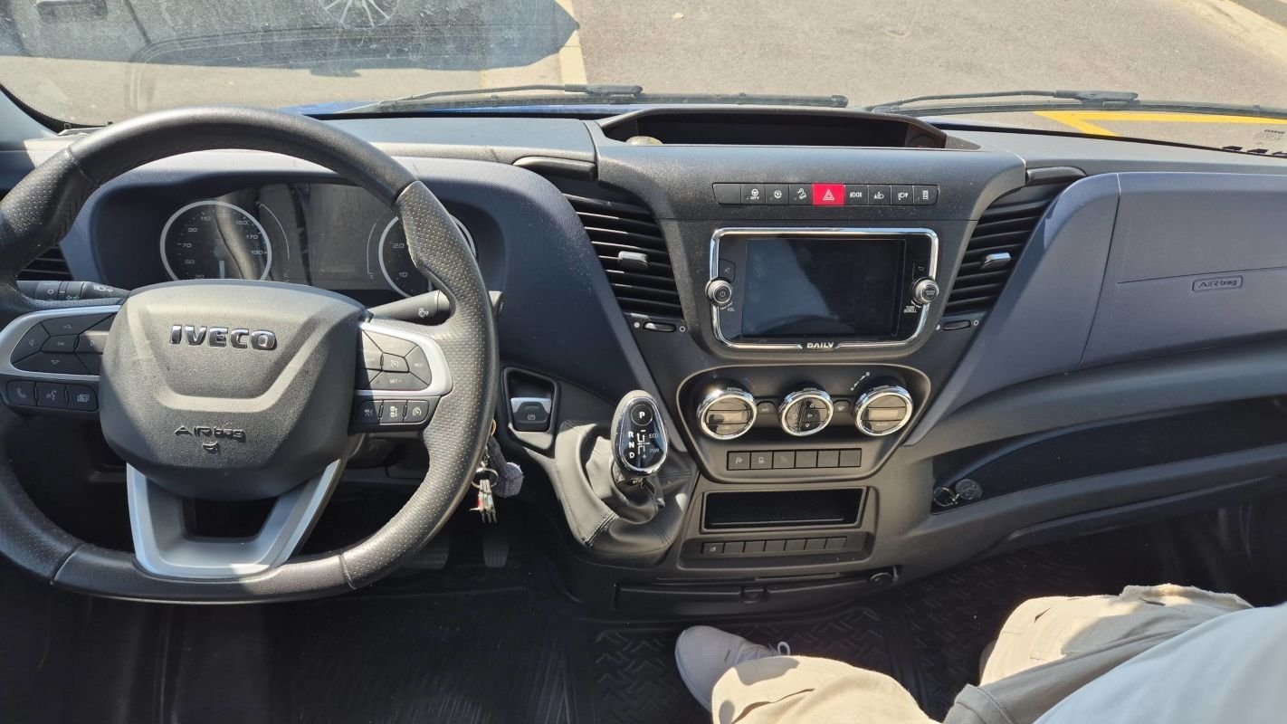 Iveco Daily - Photo 11