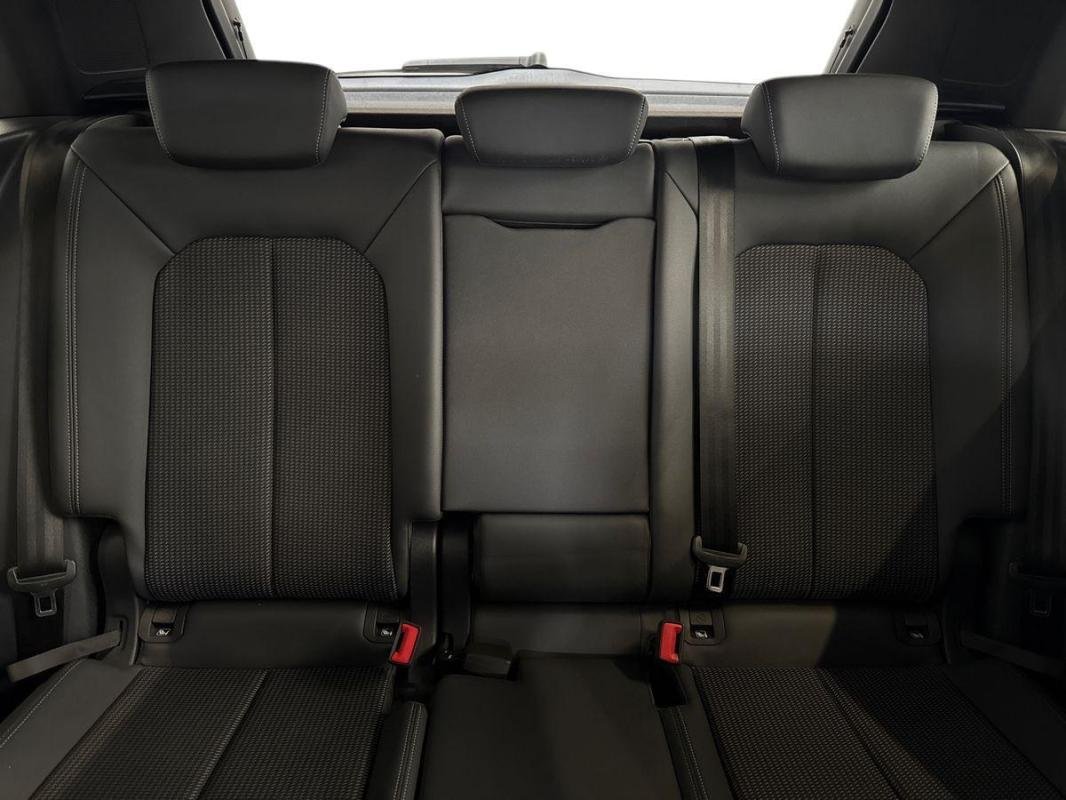 Audi Q3 - Photo 22