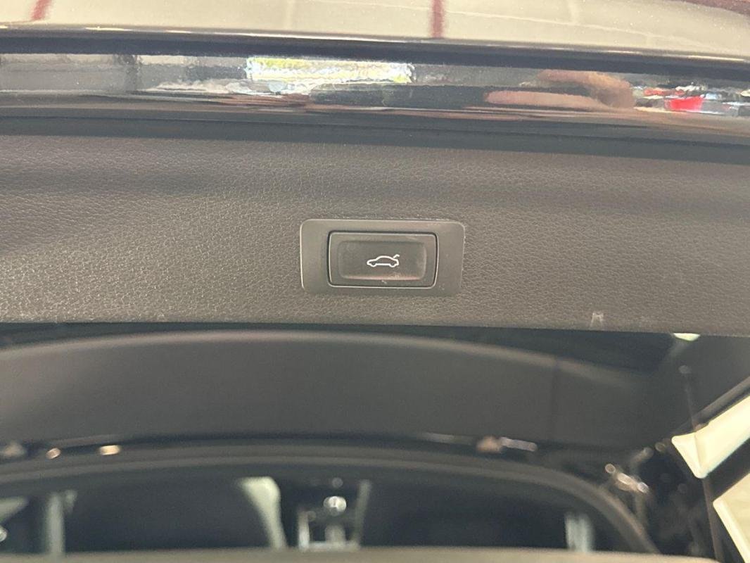 Audi Q3 - Photo 34