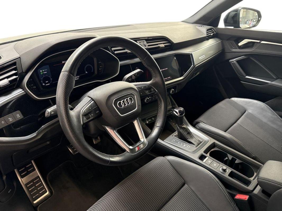 Audi Q3 - Photo 9