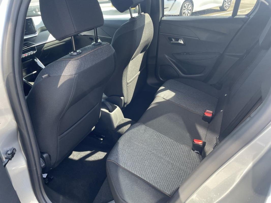 Peugeot 208 - Photo 25