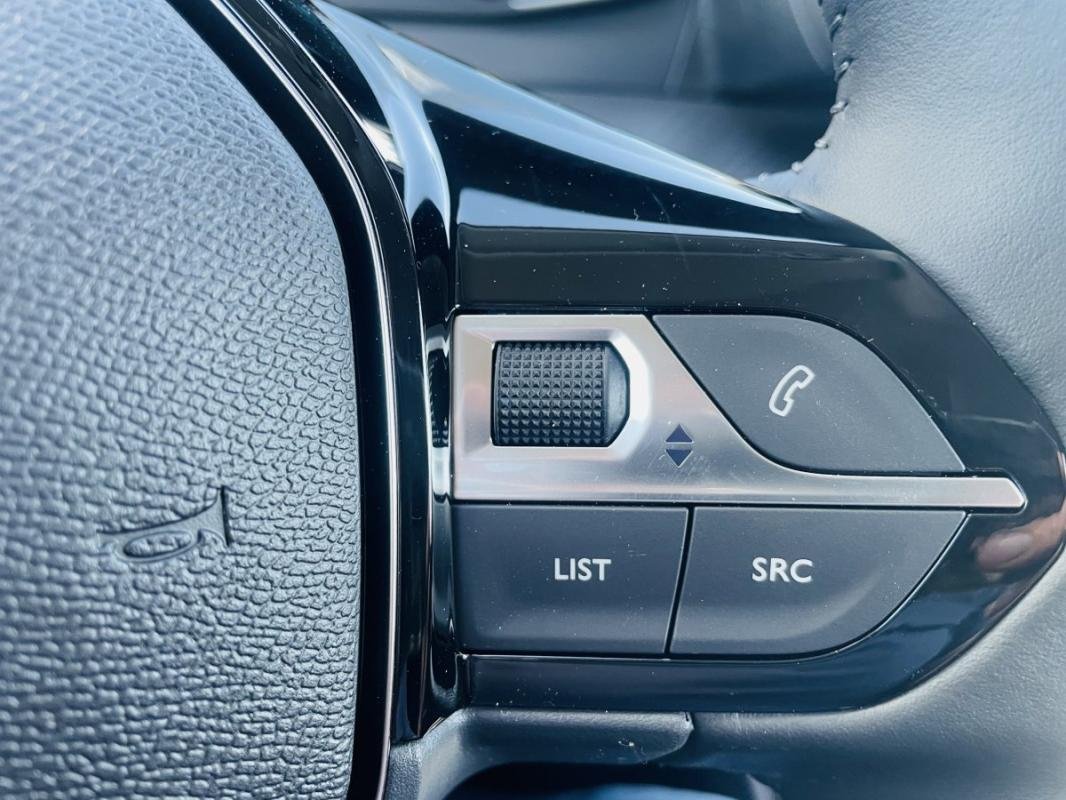 Peugeot 208 - Photo 28