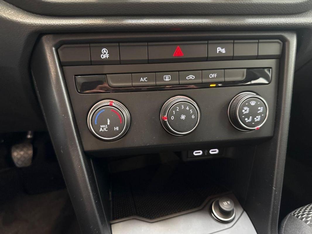 Volkswagen T-Roc - Photo 19
