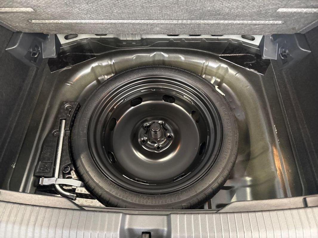 Volkswagen T-Roc - Photo 32