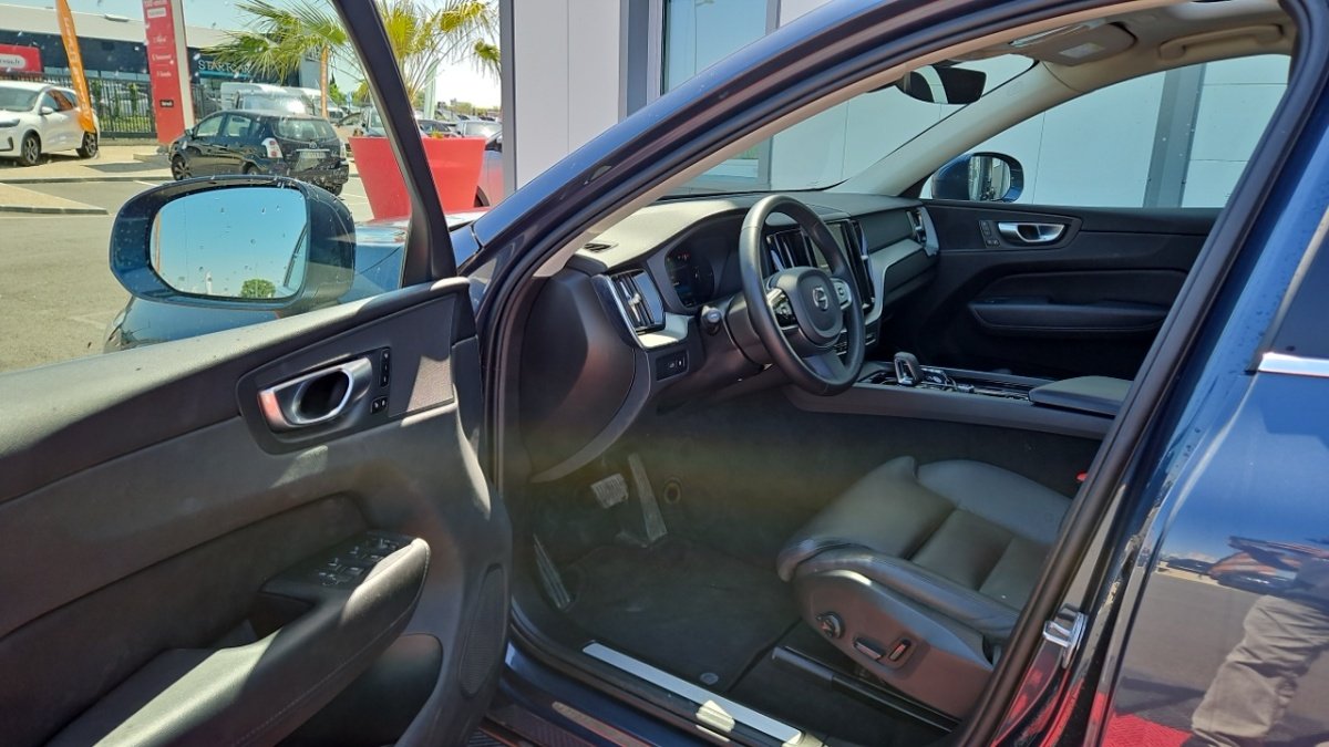 Volvo XC60 - Photo 13