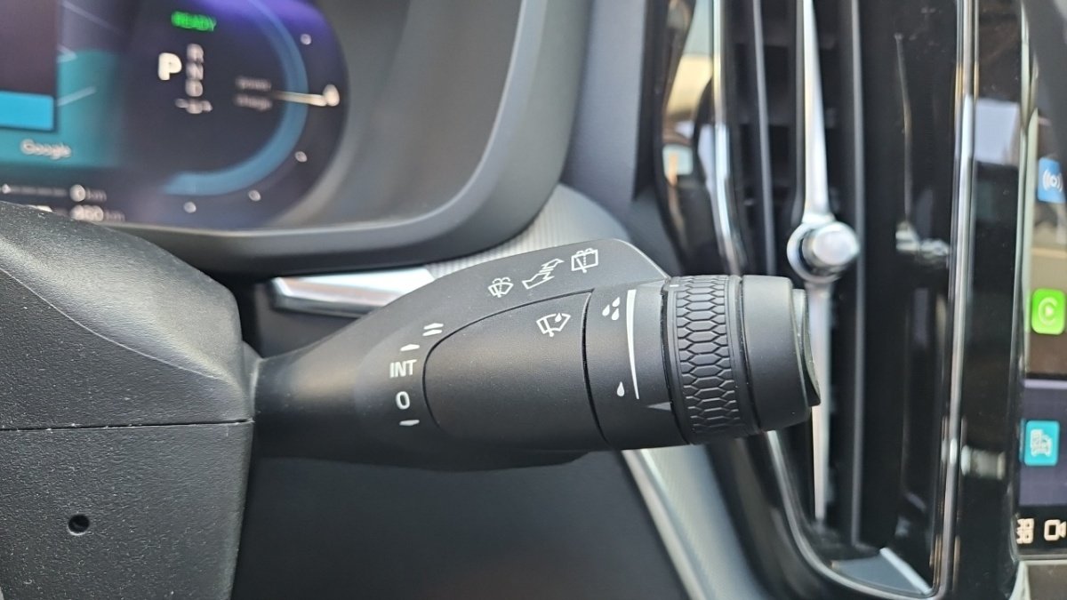 Volvo XC60 - Photo 21