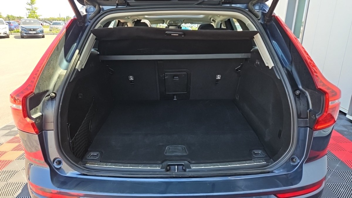 Volvo XC60 - Photo 9