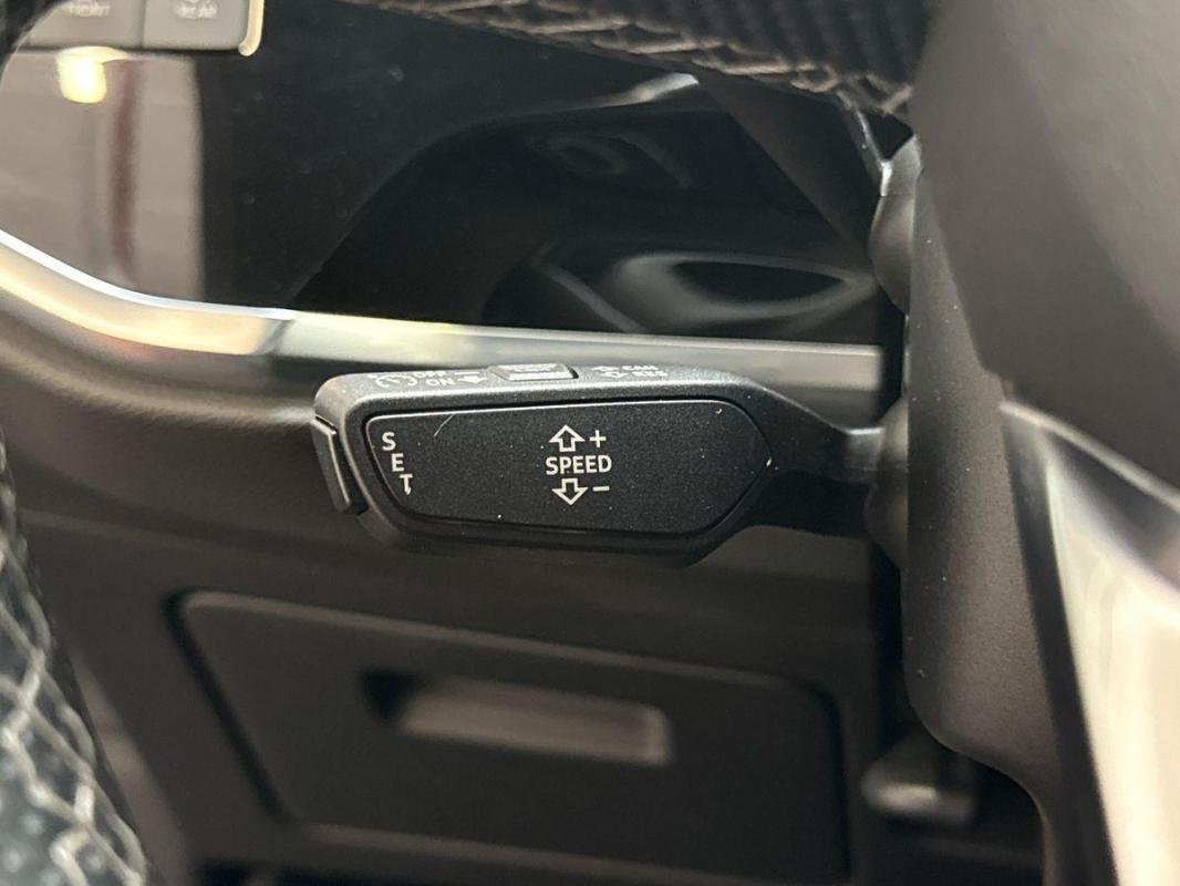 Audi Q3 - Photo 21