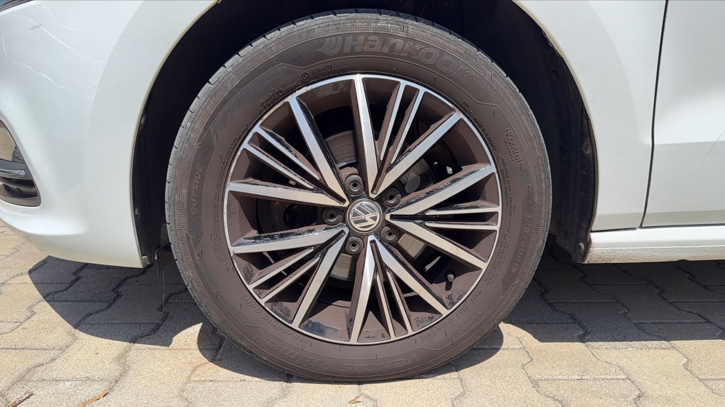 Volkswagen Polo - Photo 18