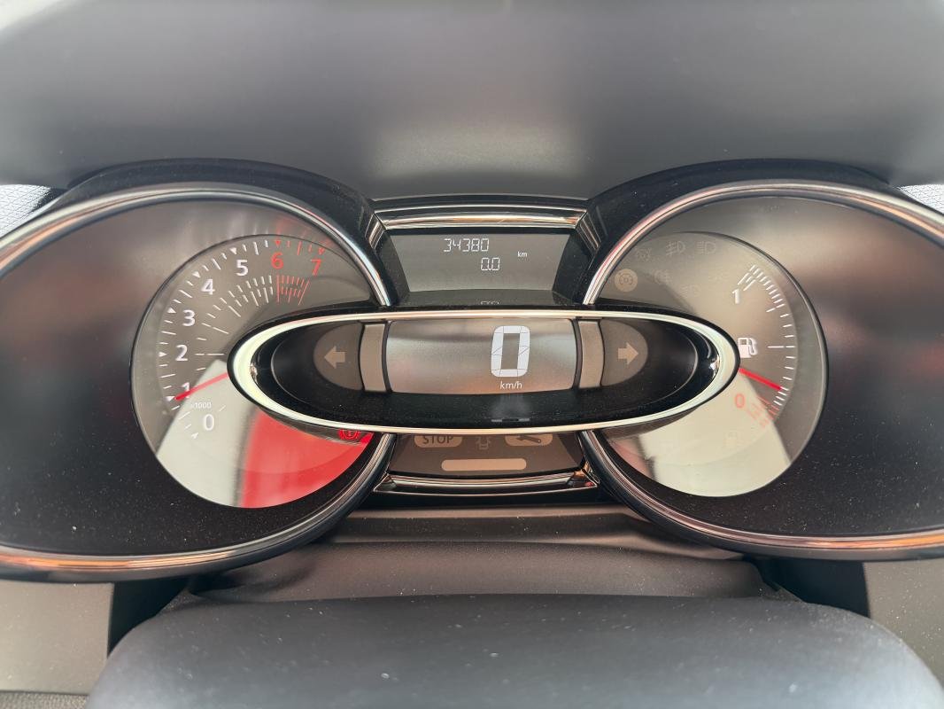 Renault Clio - Photo 18
