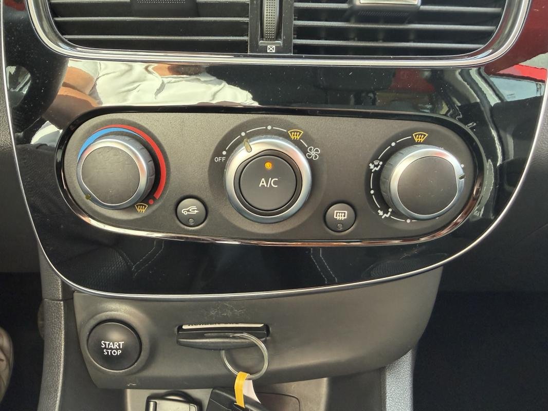 Renault Clio - Photo 21