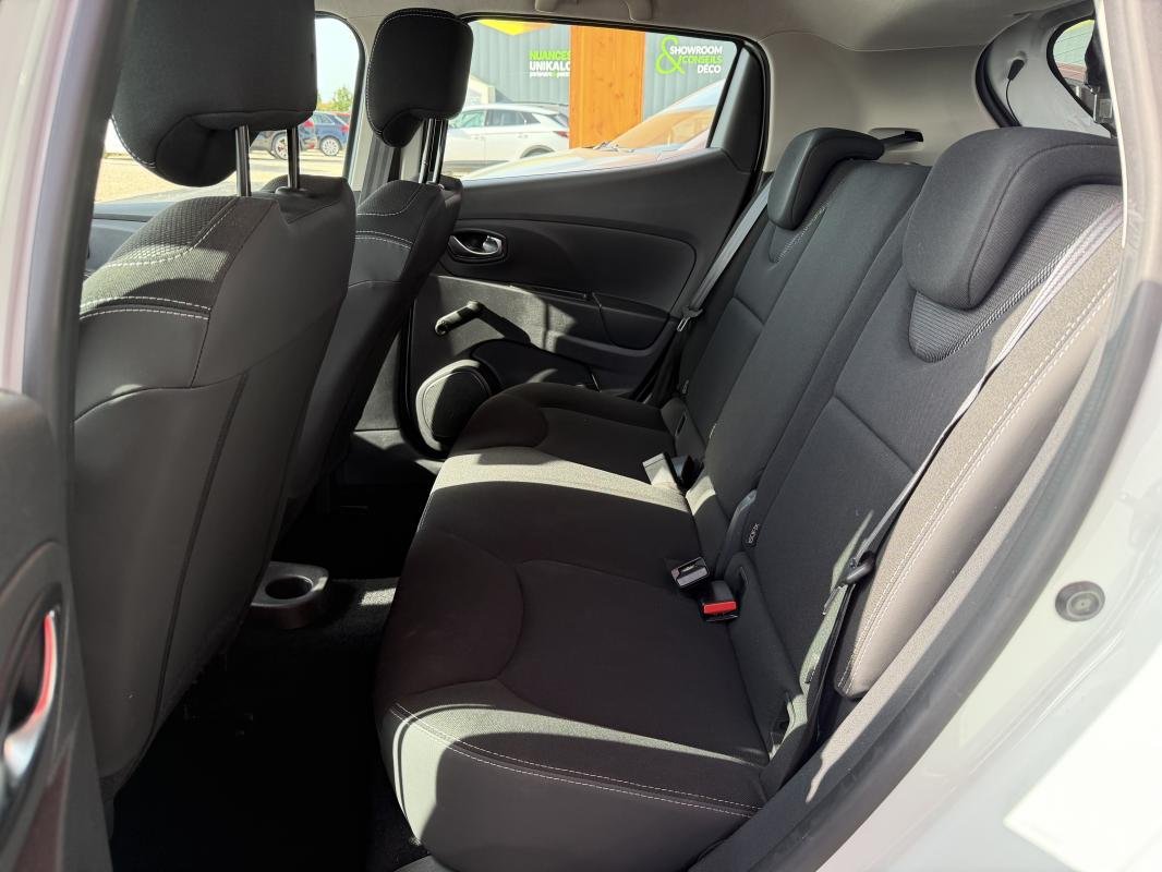 Renault Clio - Photo 24