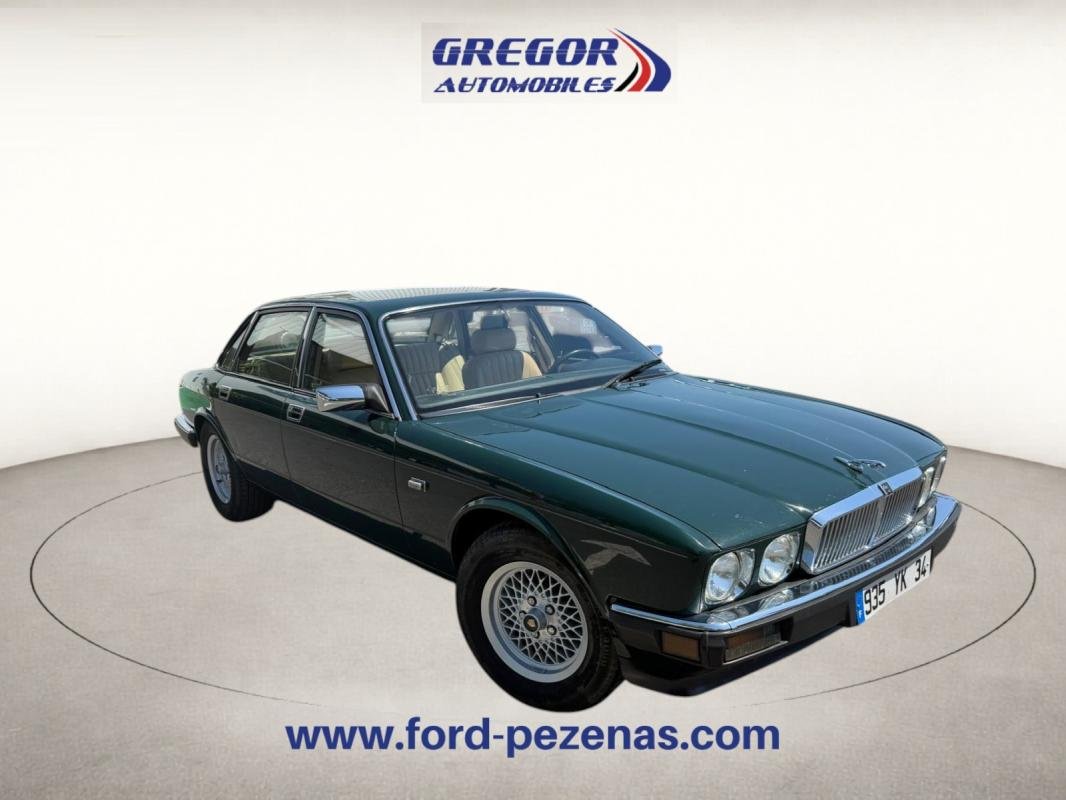 Jaguar XJ