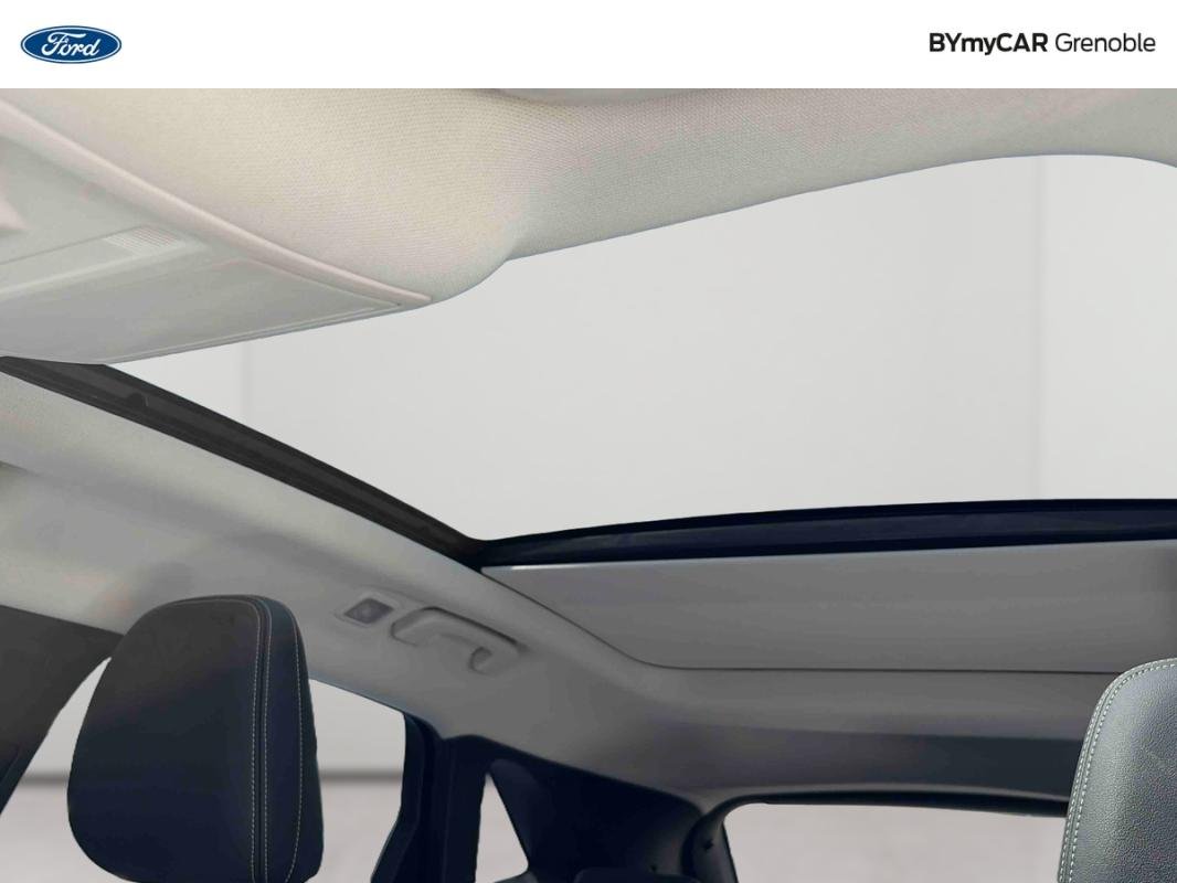 Ford Kuga - Photo 16