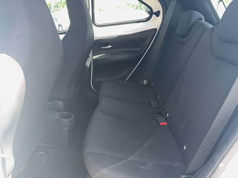 Toyota aygo x - Photo 13