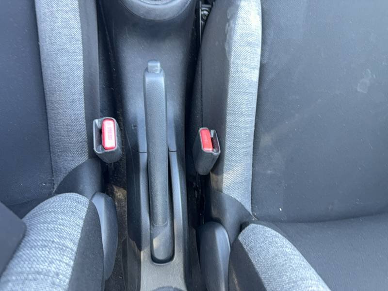 Toyota aygo x - Photo 16