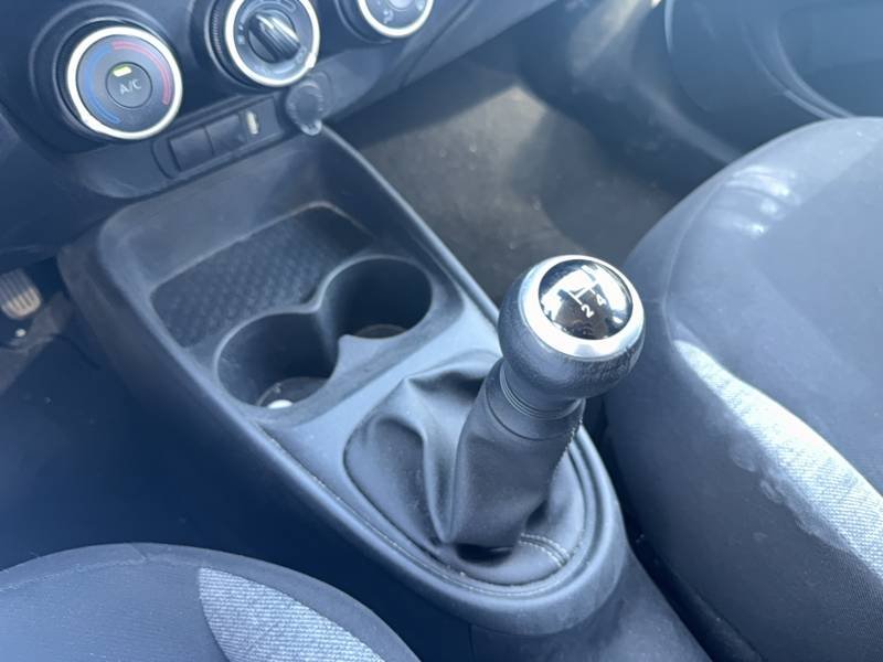 Toyota aygo x - Photo 18