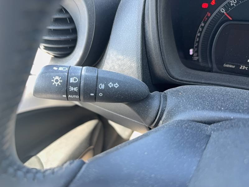 Toyota aygo x - Photo 32
