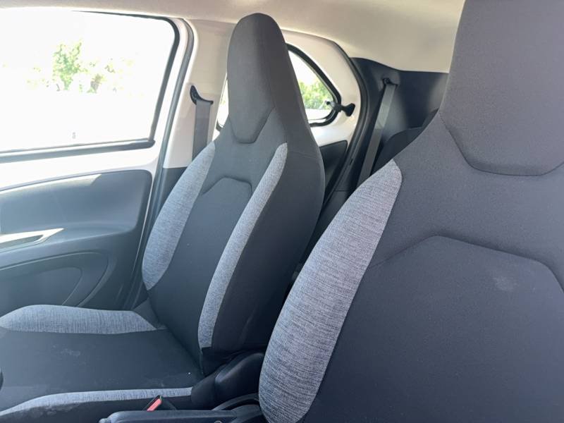 Toyota aygo x - Photo 39