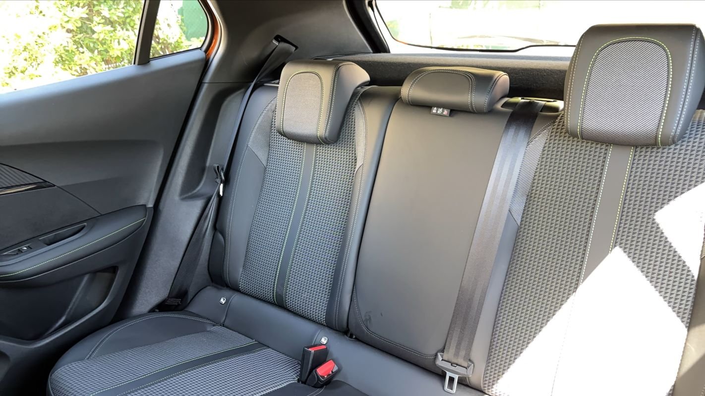 Peugeot 2008 - Photo 9