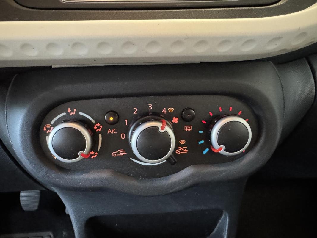 Renault Twingo - Photo 25