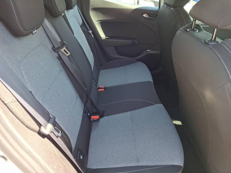 Renault Clio - Photo 21