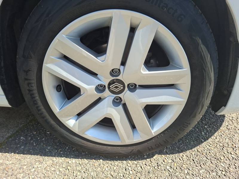 Renault Clio - Photo 23