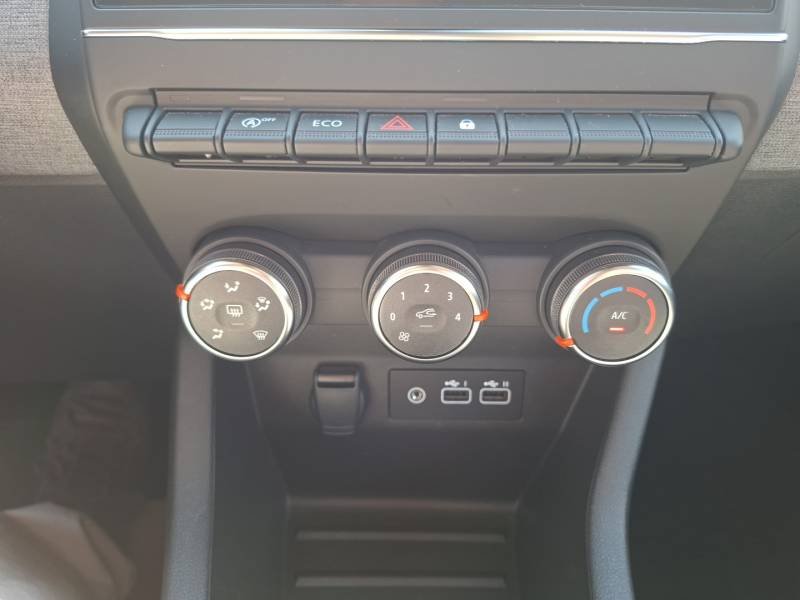 Renault Clio - Photo 25