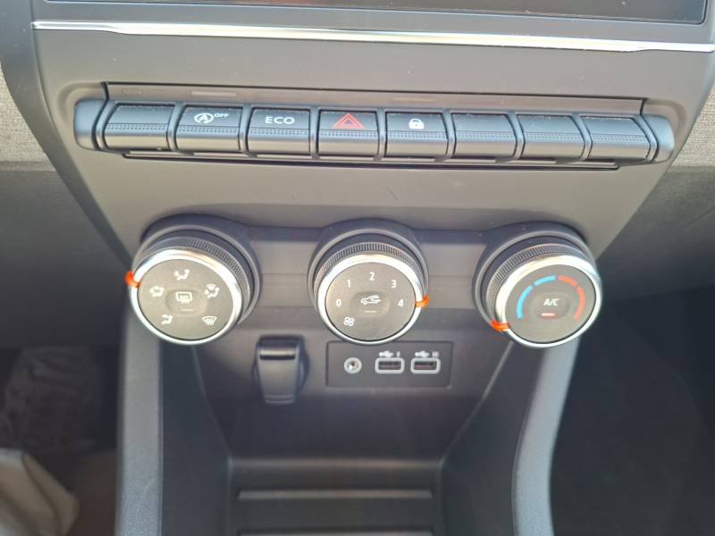 Renault Clio - Photo 25
