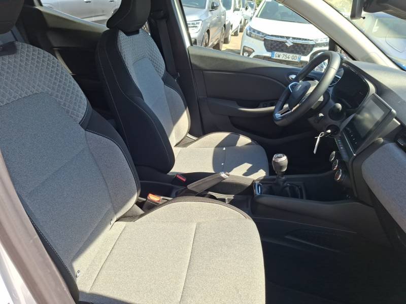Renault Clio - Photo 22